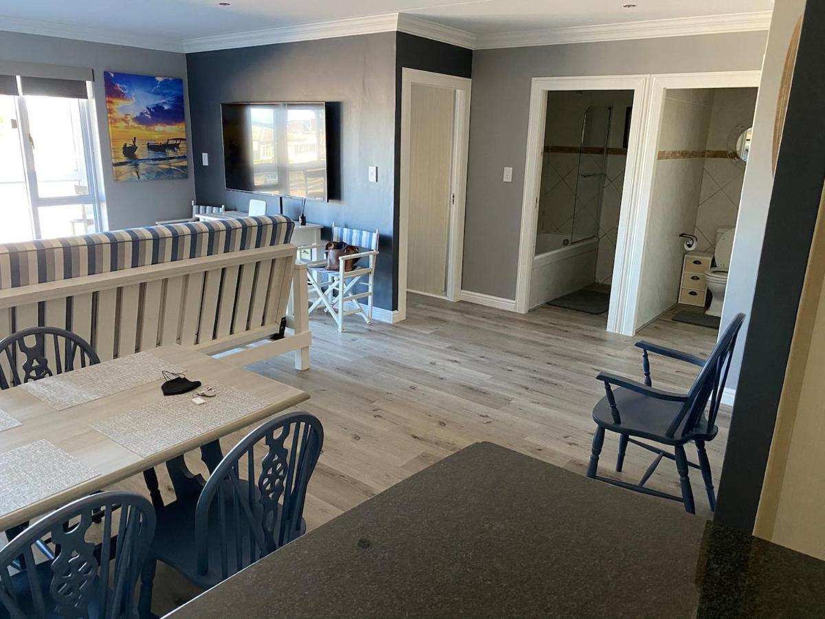 Modern Apartment Walking Distance To Main Beach Restaurants And Other Amenities Jeffreys Bay Exterior foto