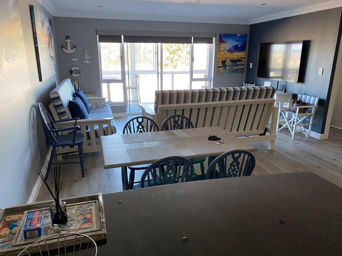 Modern Apartment Walking Distance To Main Beach Restaurants And Other Amenities Jeffreys Bay Exterior foto