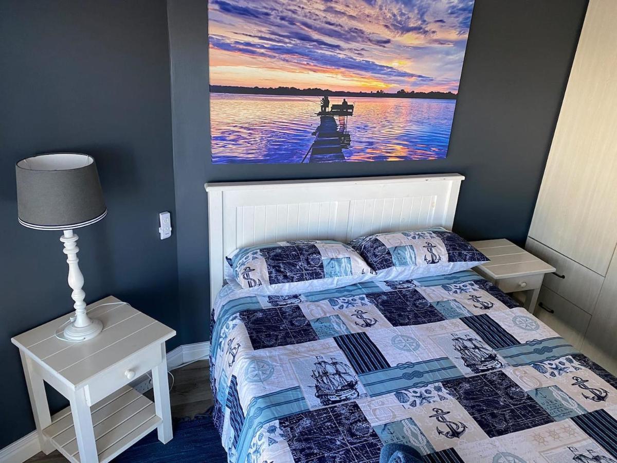 Modern Apartment Walking Distance To Main Beach Restaurants And Other Amenities Jeffreys Bay Exterior foto